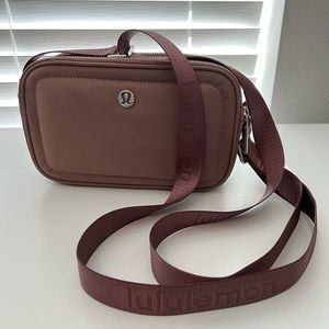 Lululemon Crossbody Camera Bag 2L